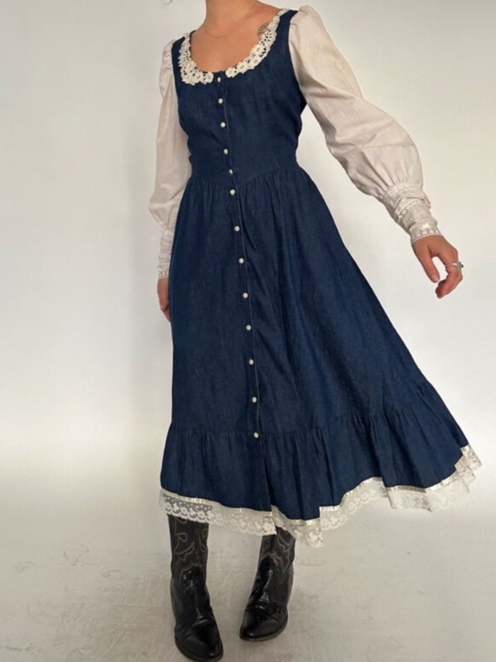 Gunne Sax Vintage 70’s
Prairie Dress Denim Festival
Western Cottagecore - Picture 4 of 17
